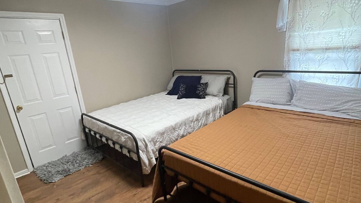 Middlesboro House | Spacious Renovated Ranch Retreat near Tackett Creek & Cumberland Gap Park, & LMU
