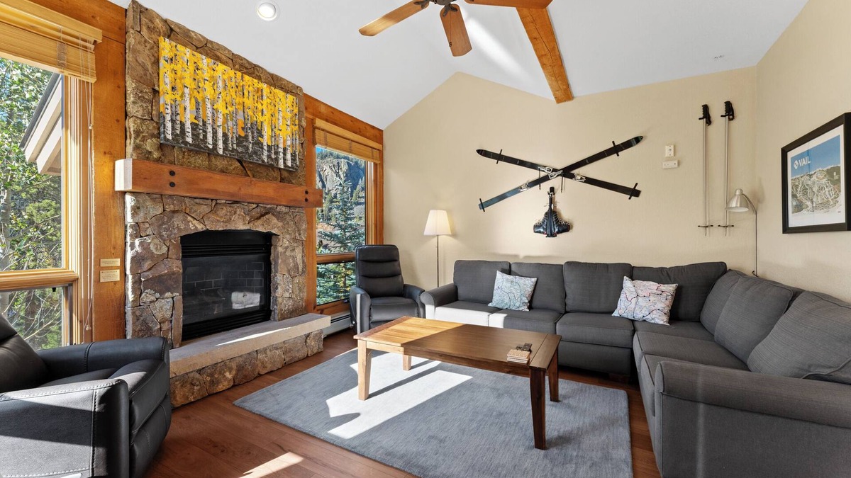 Keystone House | Spacious Retreat – 2 Mins to River Run Village, Steps from Pool & Clubhouse!