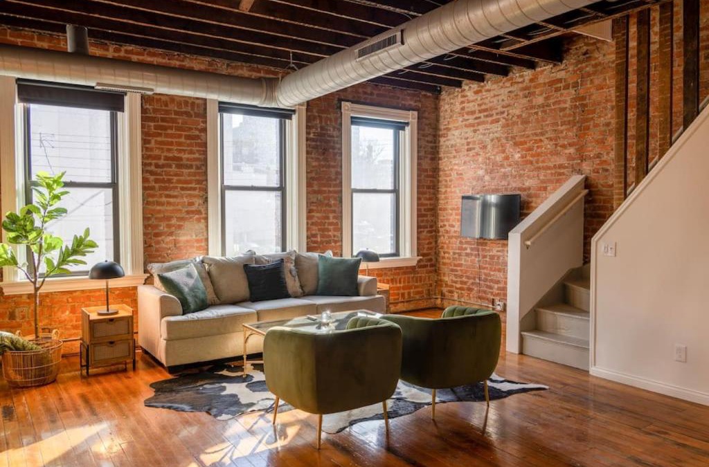 Over-the-Rhine Apartment | Spacious Retreat w Private Roof Deck Walkable to ALL
