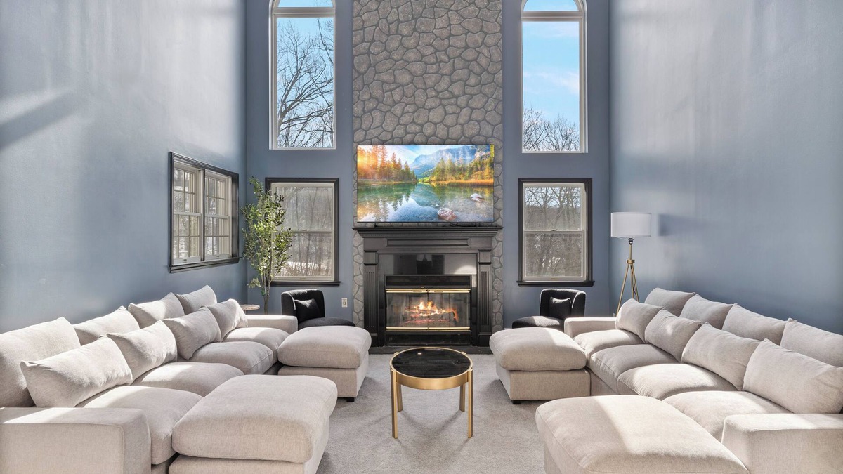 Stony Point Villa | Spacious Retreat w/Pool, Hot Tub & Game Room