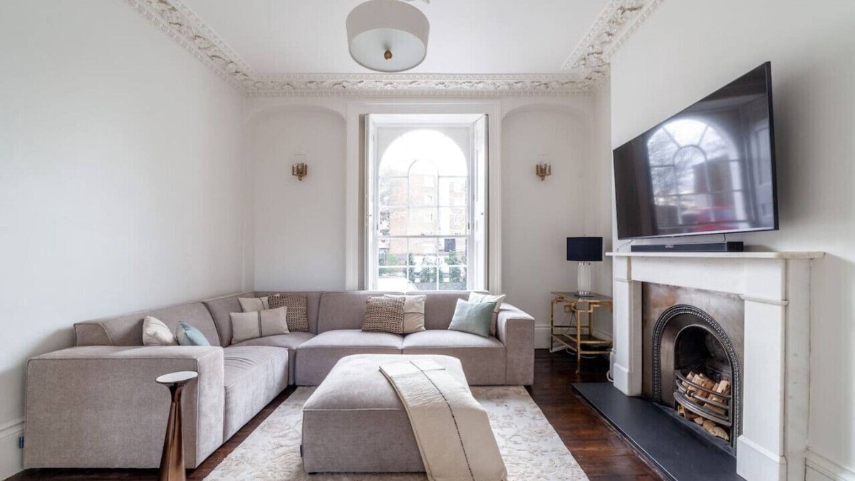 Peckham Apartment | Spacious Room in New Cross