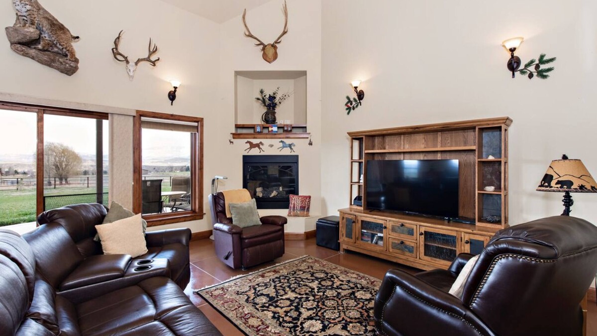 Glenwood Springs House | Spacious Rural Home Near I-70 & Vista View Events