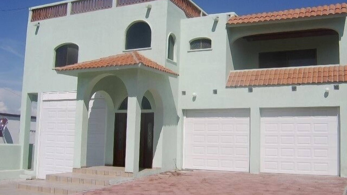 Villa Hermosa Villa | Spacious San Carlos Villa