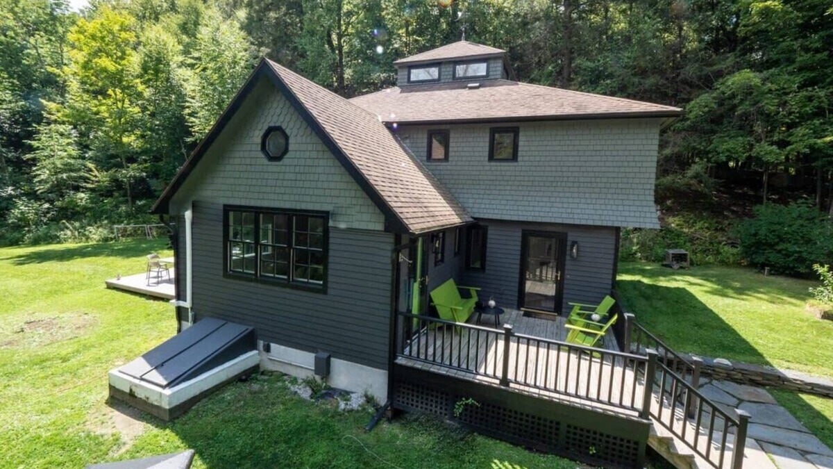 Housatonic House | Spacious & Serene Berkshires Retreat In The Woods