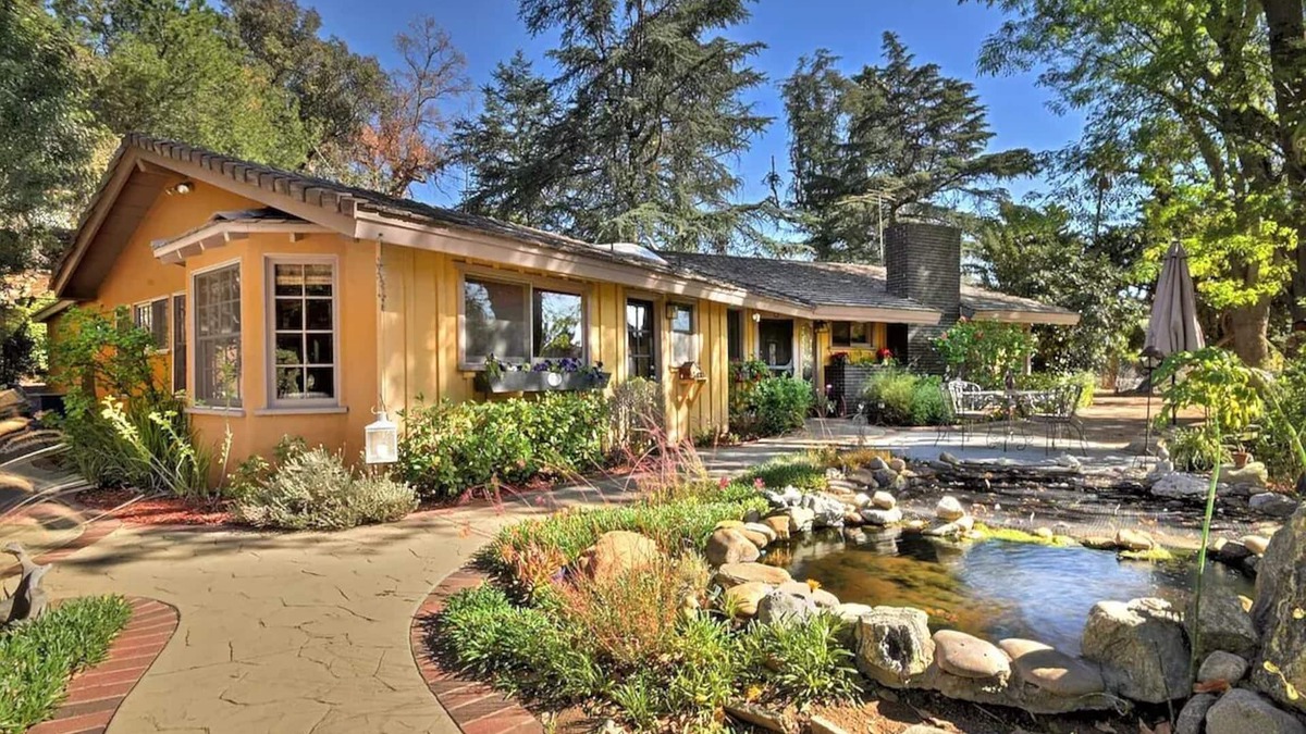 Shadow Hills House | Spacious Shadow Hills Home with Pool/BBQ/Hot tub