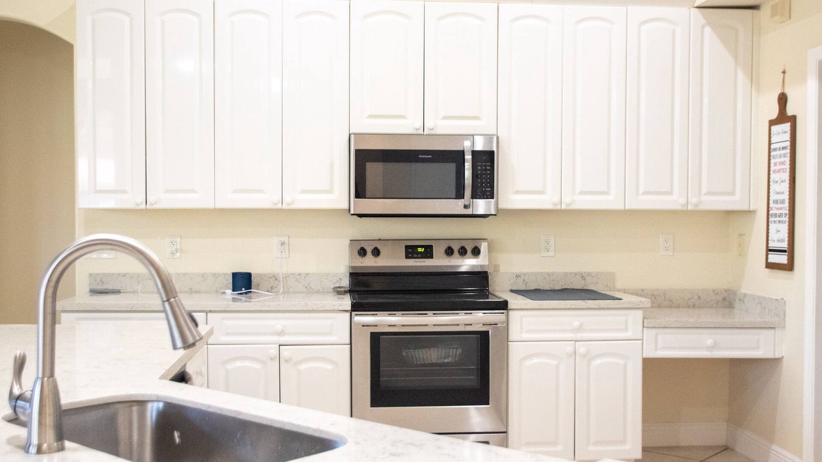 Hunt Club House | Spacious sized home for big family or groups. Peaceful, quiet and fully equipped
