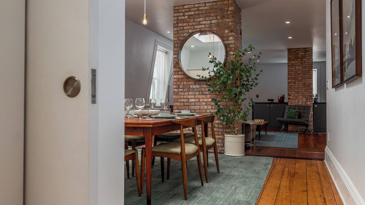 Federal Hill Apartment | Spacious, Sleek, and Luxurious two-bedroom in Historic Westside of Providence