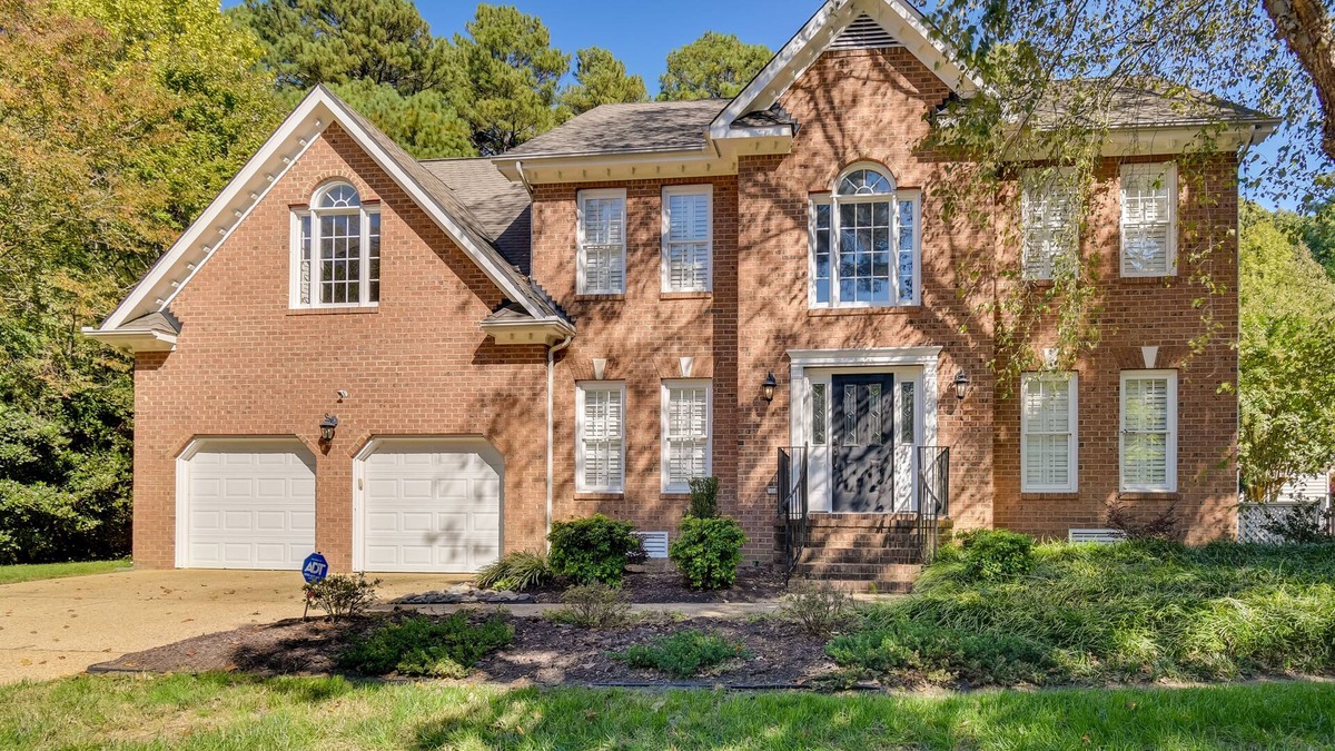 Smithfield House | Spacious Smithfield Home w/ Screened Porch & Yard!