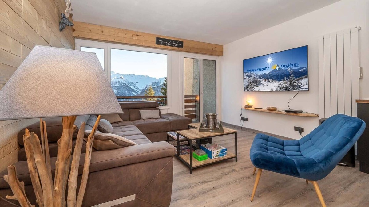 Orcieres-Merlette Apartment | Spacious south-facing 3-room apartment for 6 people with garage