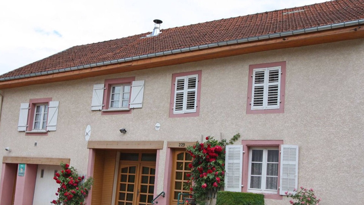 Taintrux Cottage | Spacious Split-Level Cottage with Terrace near Saint-Dié - Sleeps 5