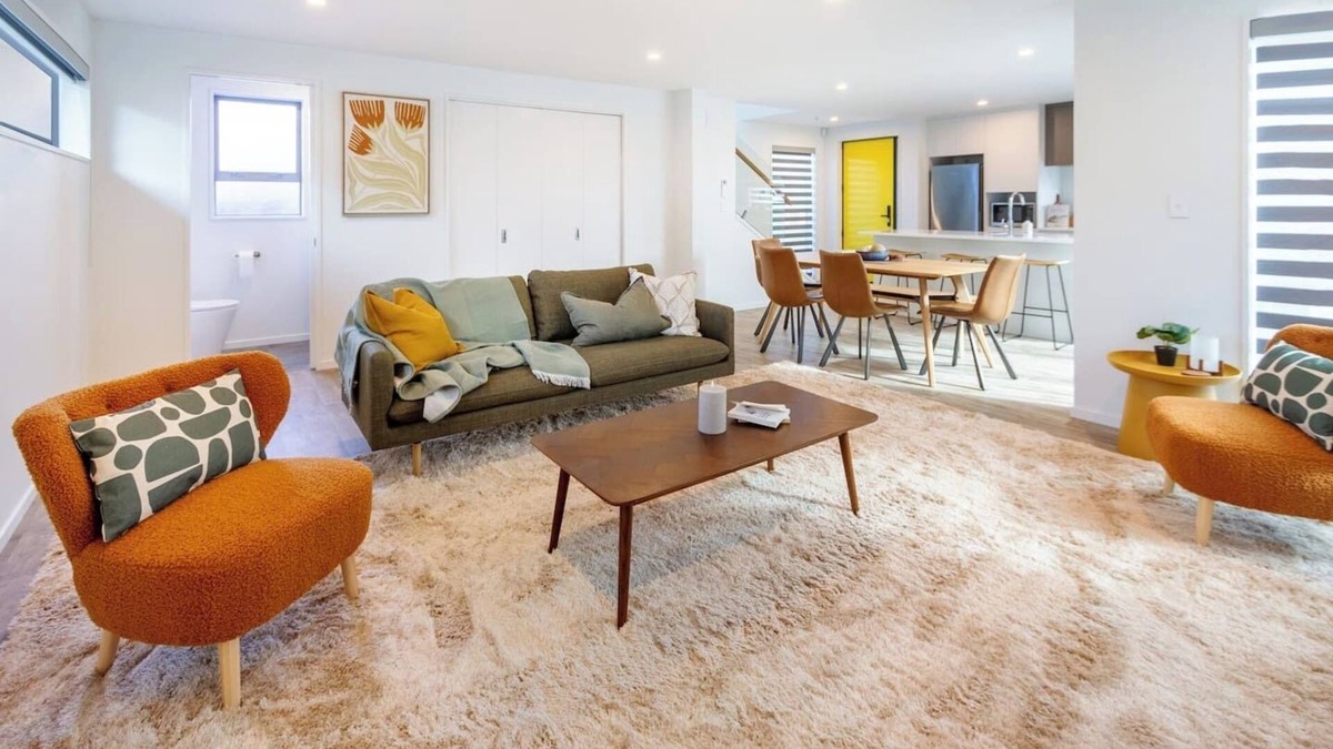 Christchurch House | Spacious Stay near Avon River w/Carpark
