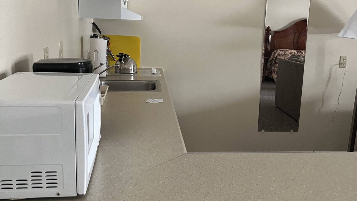 Bethel Apartment | Spacious studio in Bethel Inn with heated pool
