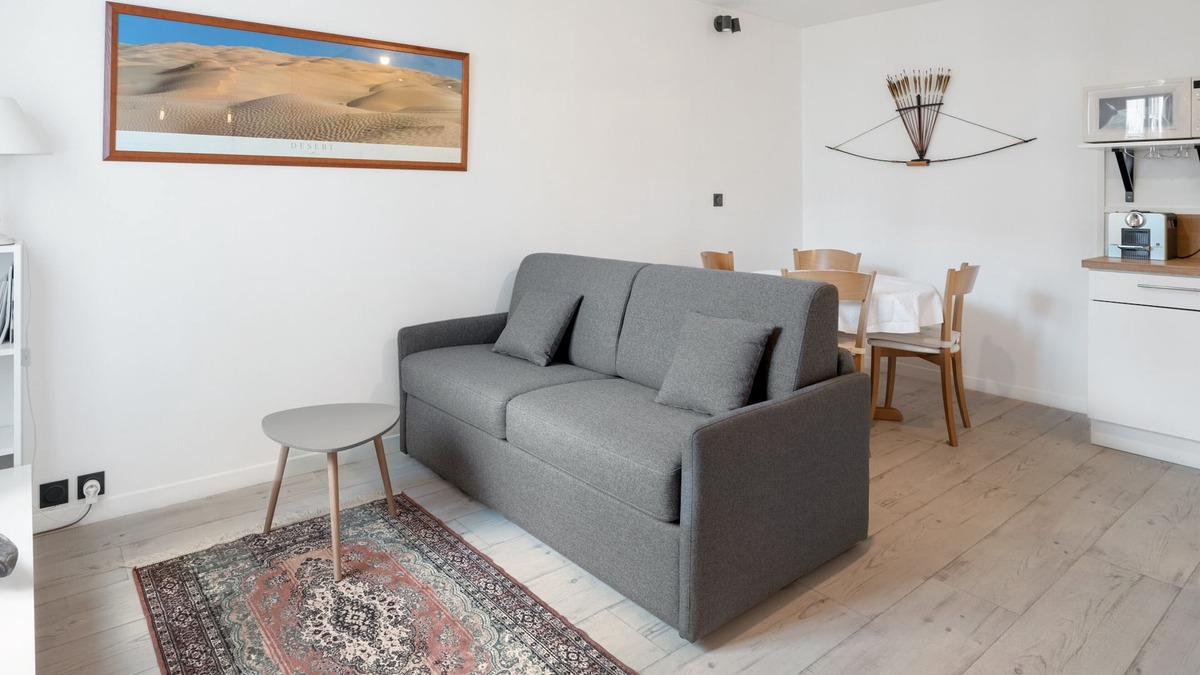 Vanves Apartment | Spacious studio in Vanves near Paris - Welkeys