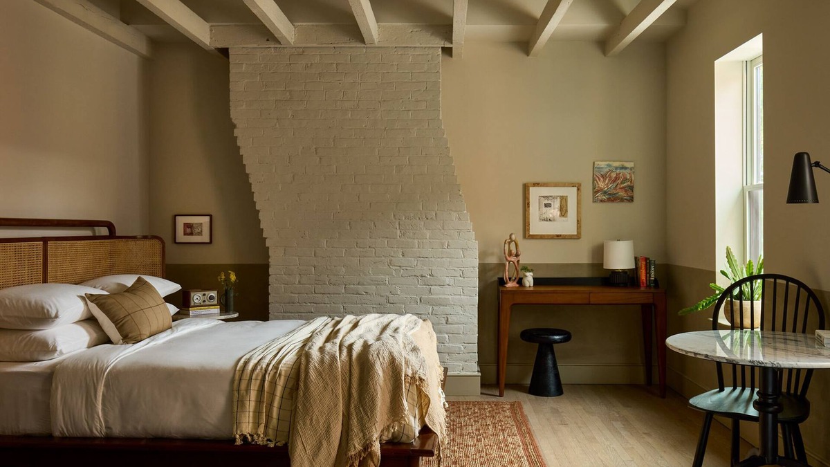 Fishtown Hotel | Spacious Studio Suite with Sitting Area & Local Artwork