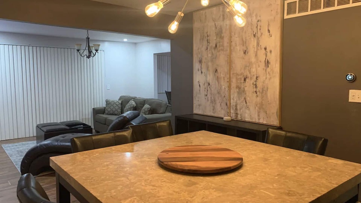 Southfield House | Spacious Suburban Home Near Major Freeways