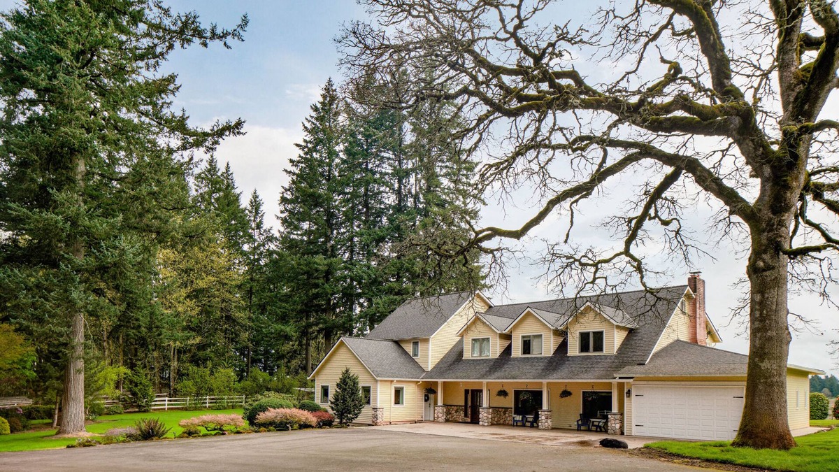 Sherwood - Tualatin South Other | Spacious Suite on Oregon Equestrian Estate