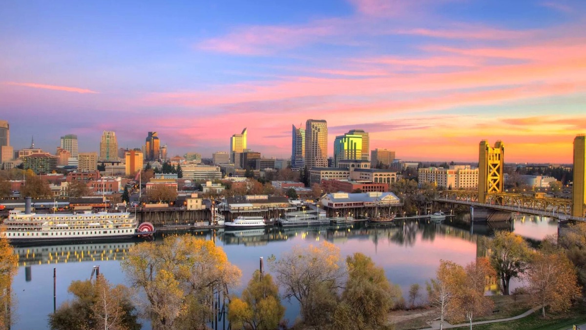 Sacramento House | Spacious Suite Perfect for Family and Extended Stays Near CSUS