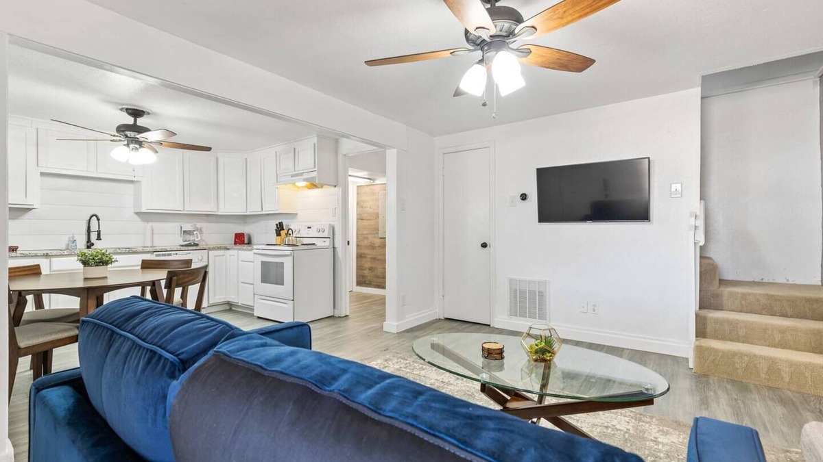 Fort Worth House | Spacious TCU 2 Living Rooms, 4 Bedroom, 3 Bath Charming home