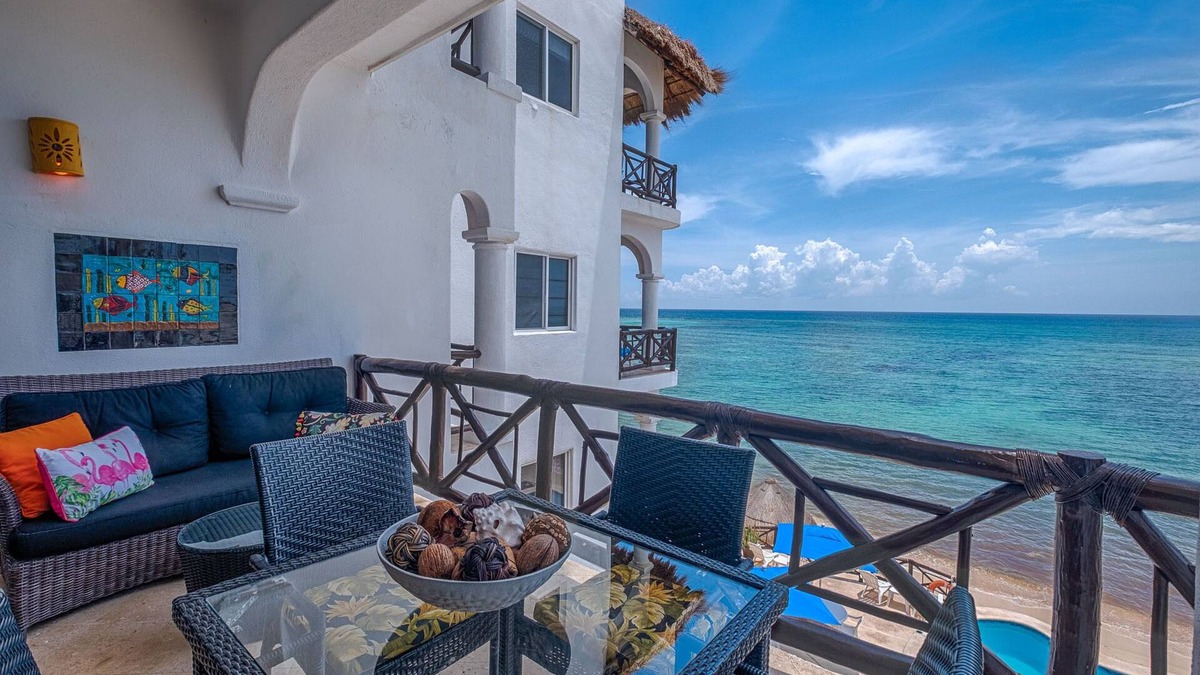 Akumal Condo | Spacious Third-Floor Beachfront Condo with Pool