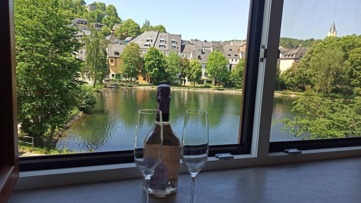 Bad Lobenstein Condo | Spacious Thuringian Sea vacation apartment with charm and lots of light