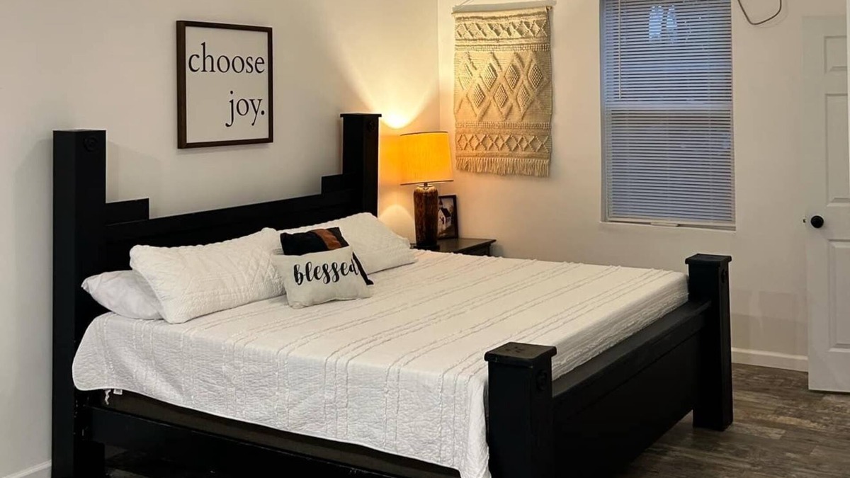 Mena House | Spacious townhome convenient to everything! Great rates! ⭐n
