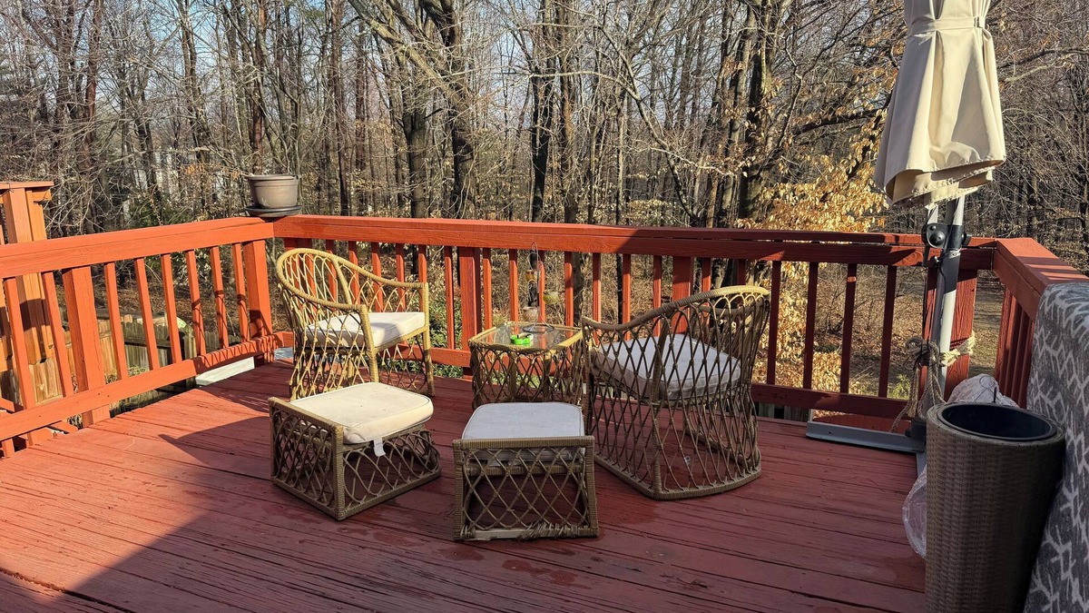 Centreville House | Spacious Townhouse w/Backyard Near D.C. &IAD airport