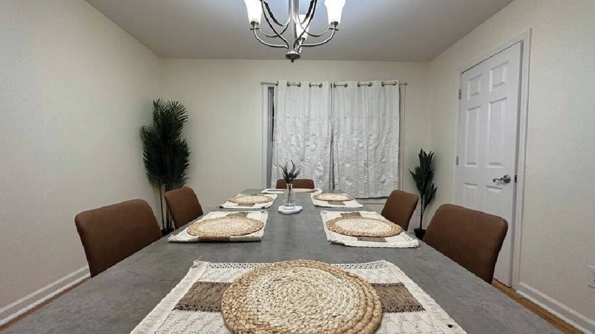 Seward Place House | Spacious Townhouse in Schenectady-B15