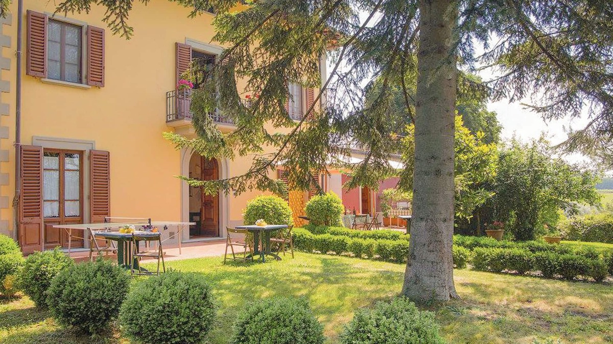 Vicchio Villa | Spacious Tuscan Villa with private pool