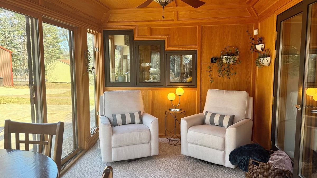 Arden Hills House | Spacious Twin Cities Retreat, Sauna, Spa, Nearby Lakes & Trails
