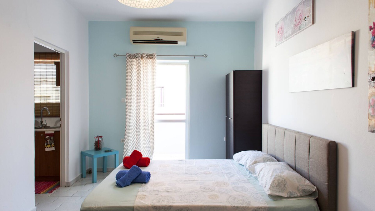 Archanes Apartment | Spacious Urban Apartment in Heraklion