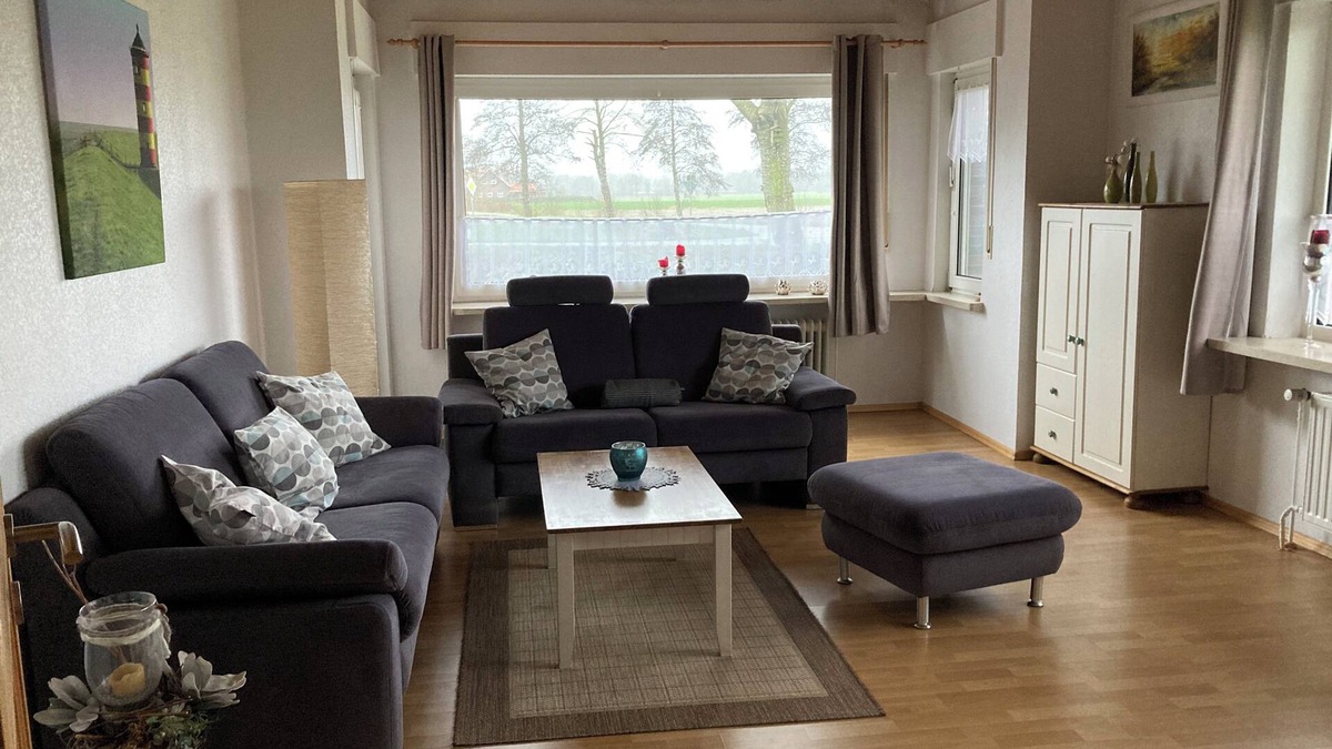 Großheide House | Spacious vacation home for up to 8 people very close to the North Sea coast