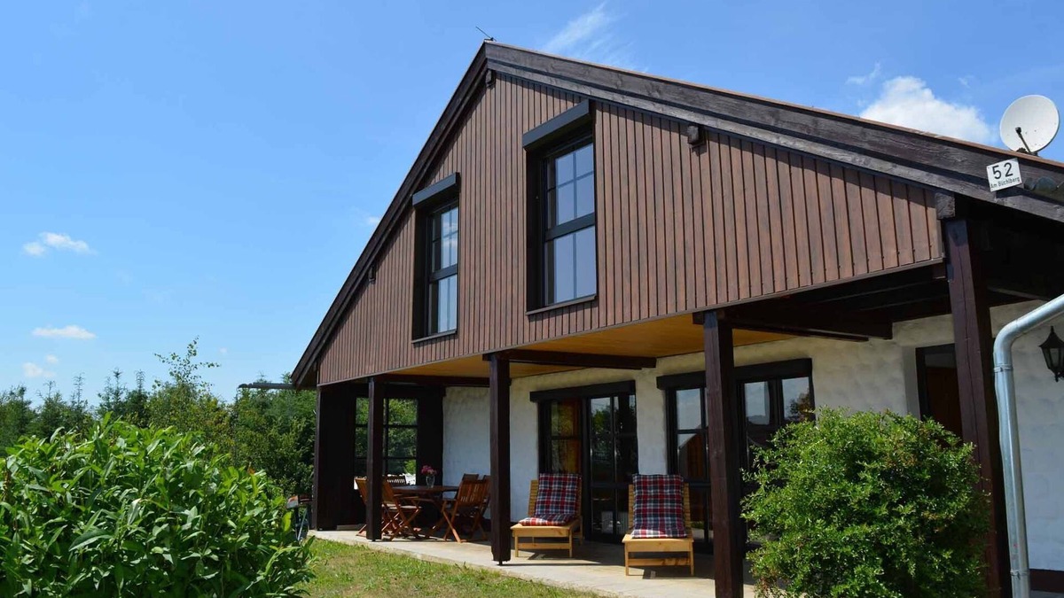 Renholding Apartment | Spacious vacation home for 1-6 people with garden and sunbathing lawn