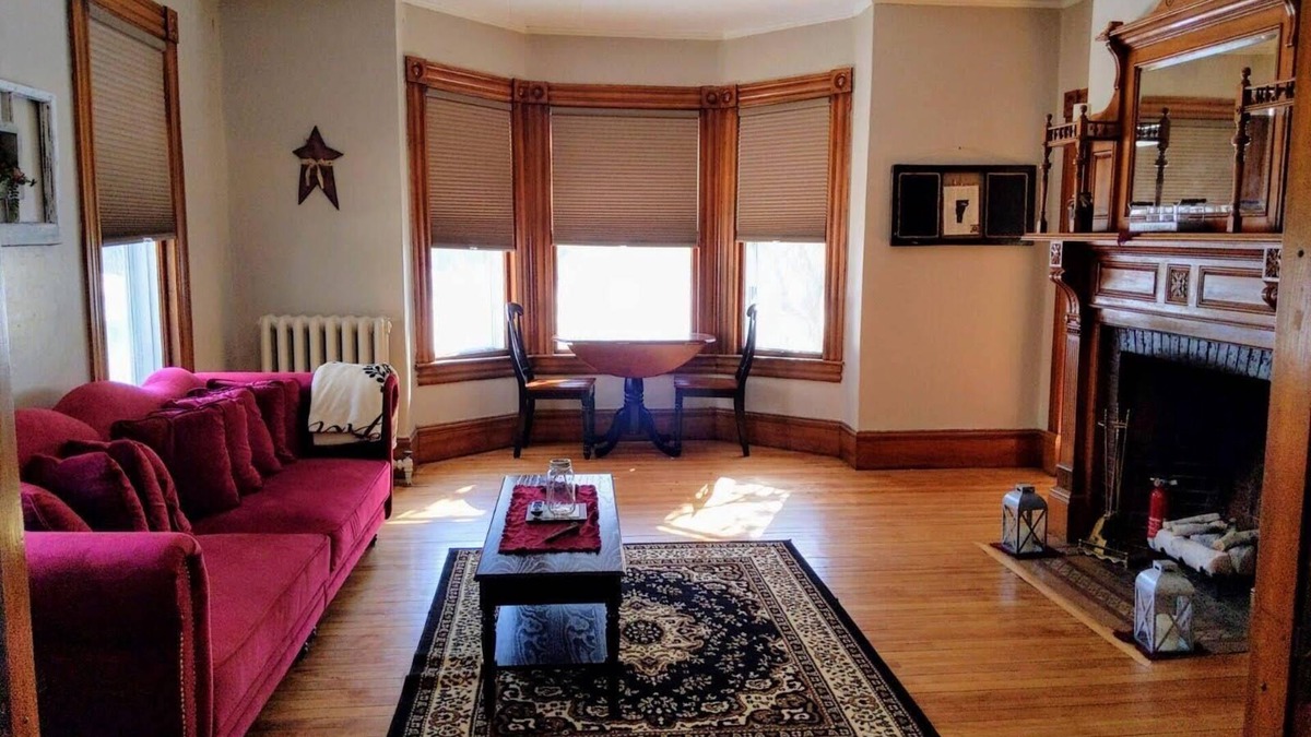 Wells River House | Spacious Victorian with Porch