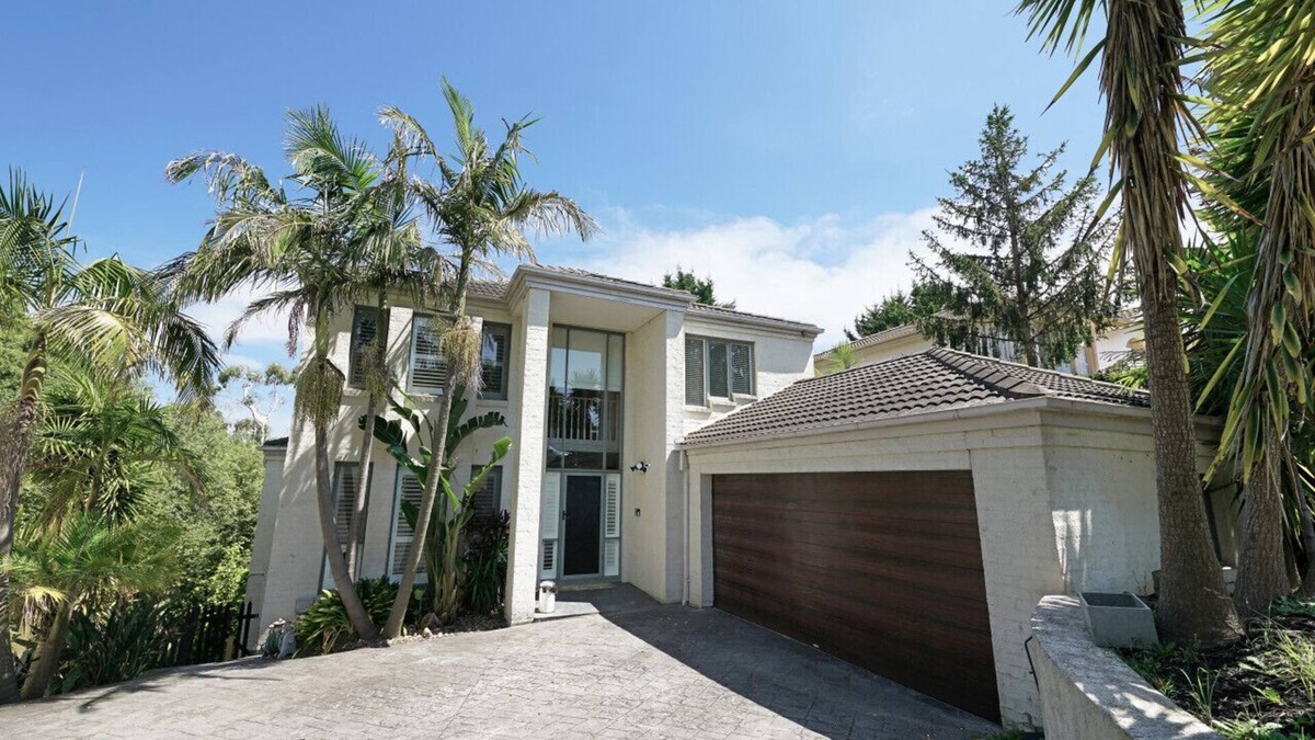 Doncaster East House | Spacious Villa Big Group in Doncaster East 6BRM