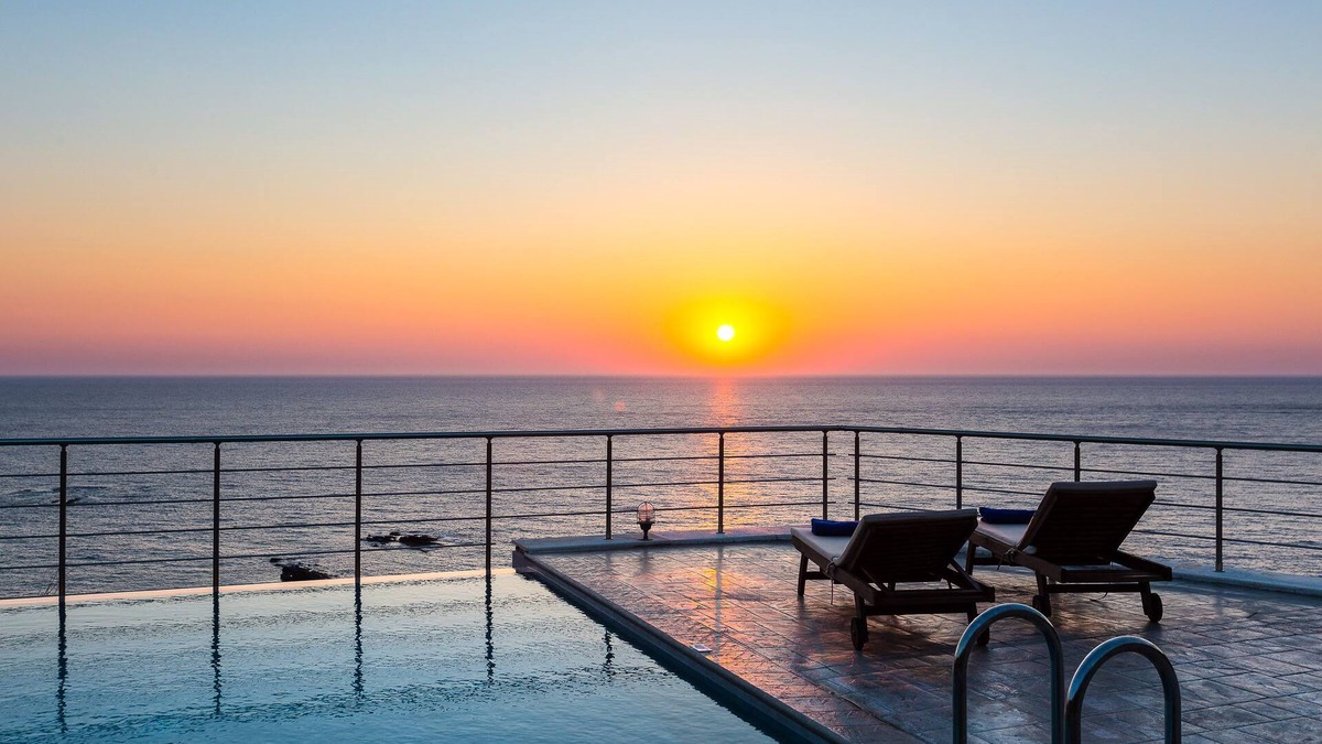 Livadia Villa | Spacious Villa in unspoilt nature directly by the sea - a paradise