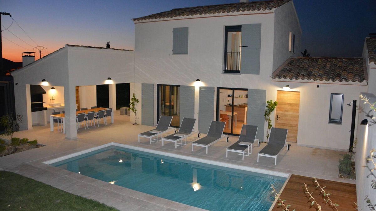 Malaucene Villa | Spacious villa in a modern Provencal style, at the foot of bald mountain Ventoux