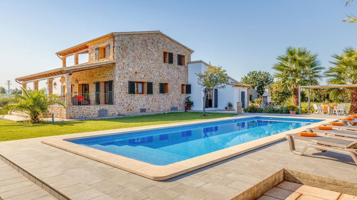 Puerto de Pollensa Villa | SPACIOUS VILLA IN MALLORCA, PERFECT FOR FAMILIES, WITH PRIVATE SWIMMING POOL