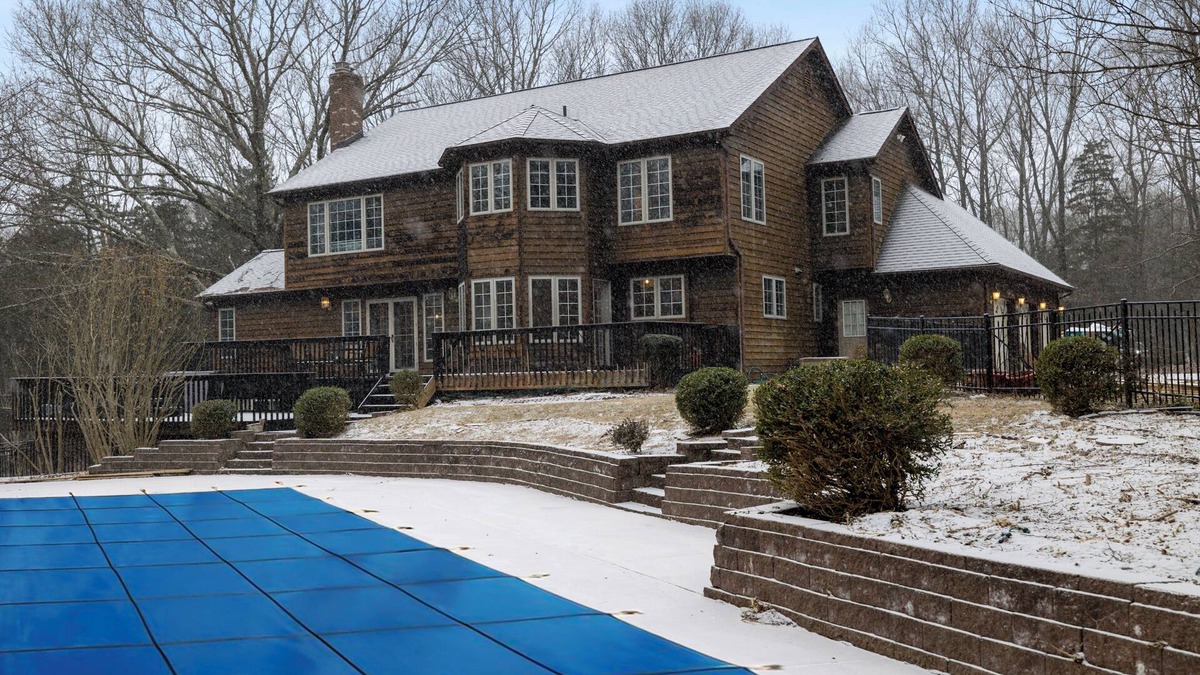 Chester Villa | Spacious villa w/Pool, Hot Tub & Game Room on 7.5 private acres