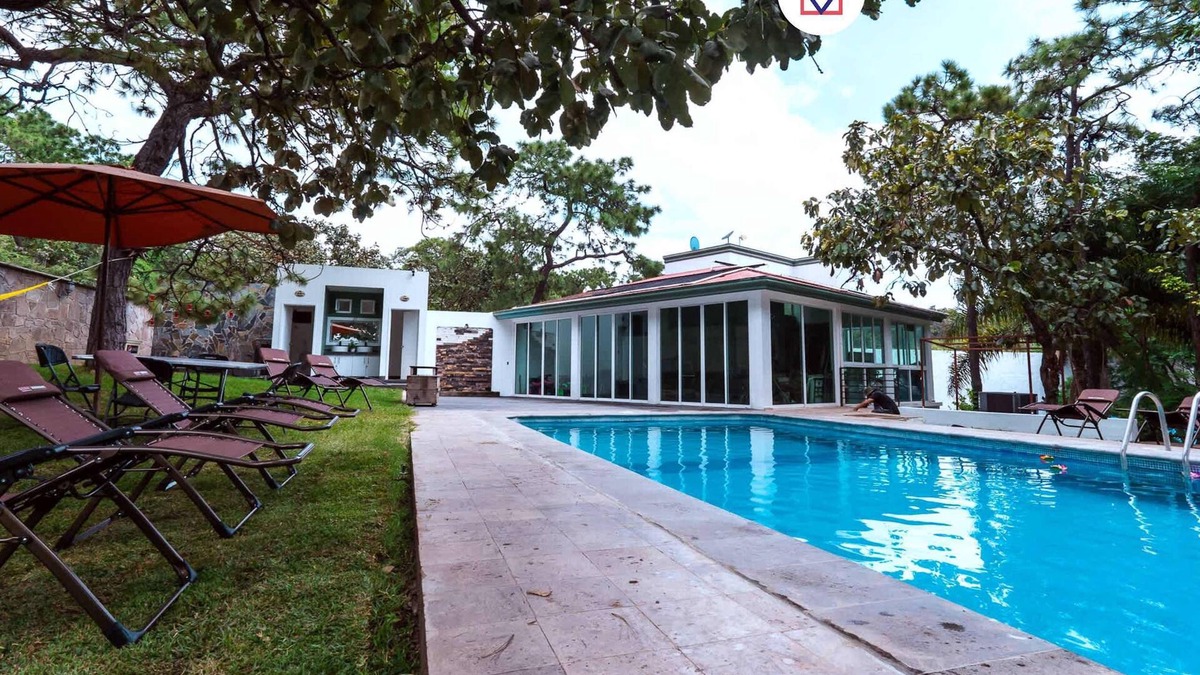Zapopan Villa | Spacious Villa with Pool, Soccer and Cricket Field
