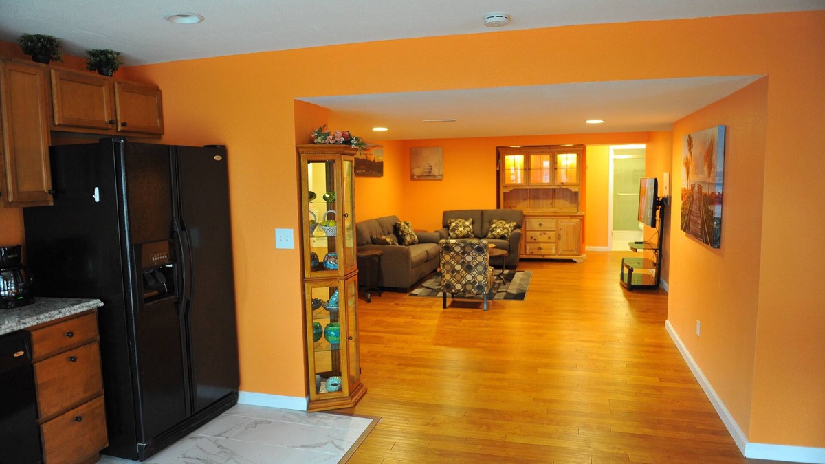 Dupont House | Spacious Walk out Basement Apartment fully furnished
