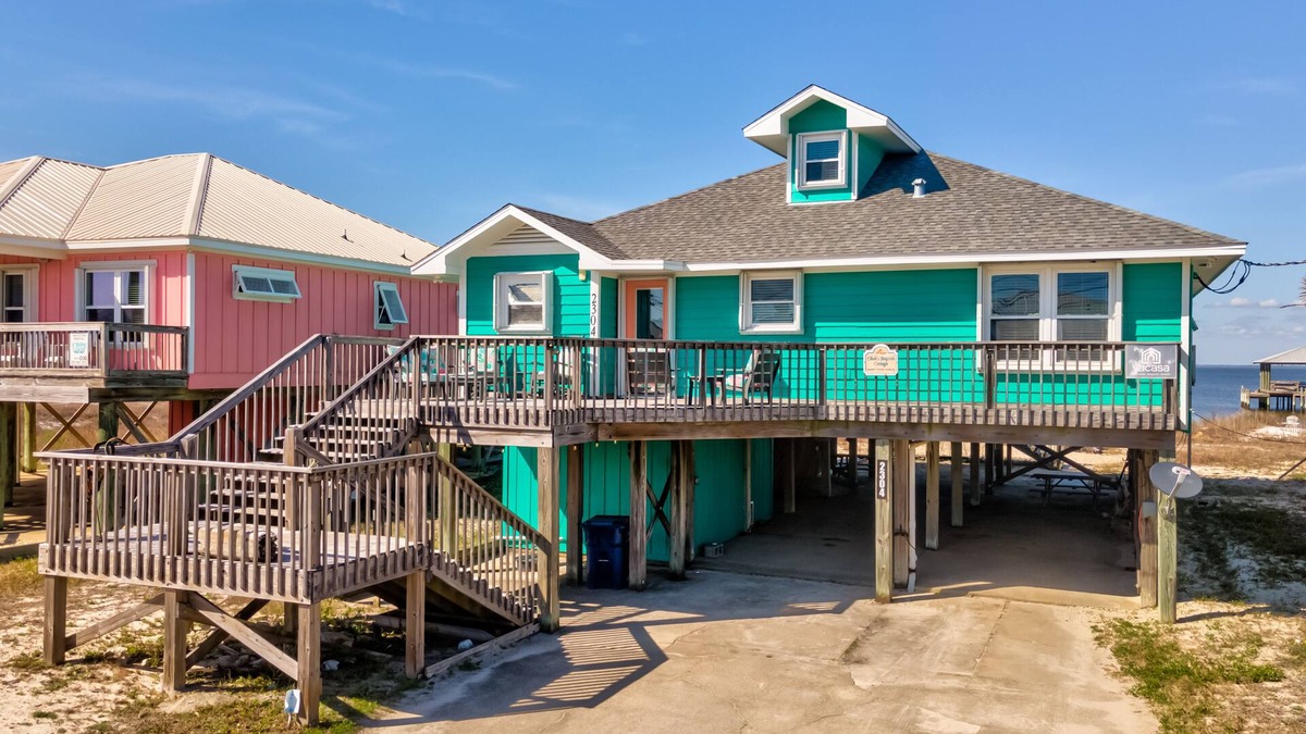 Silver Cay House | Spacious Waterfront Beach House with Private Pier and Boat Dock – Chele’s Baysid