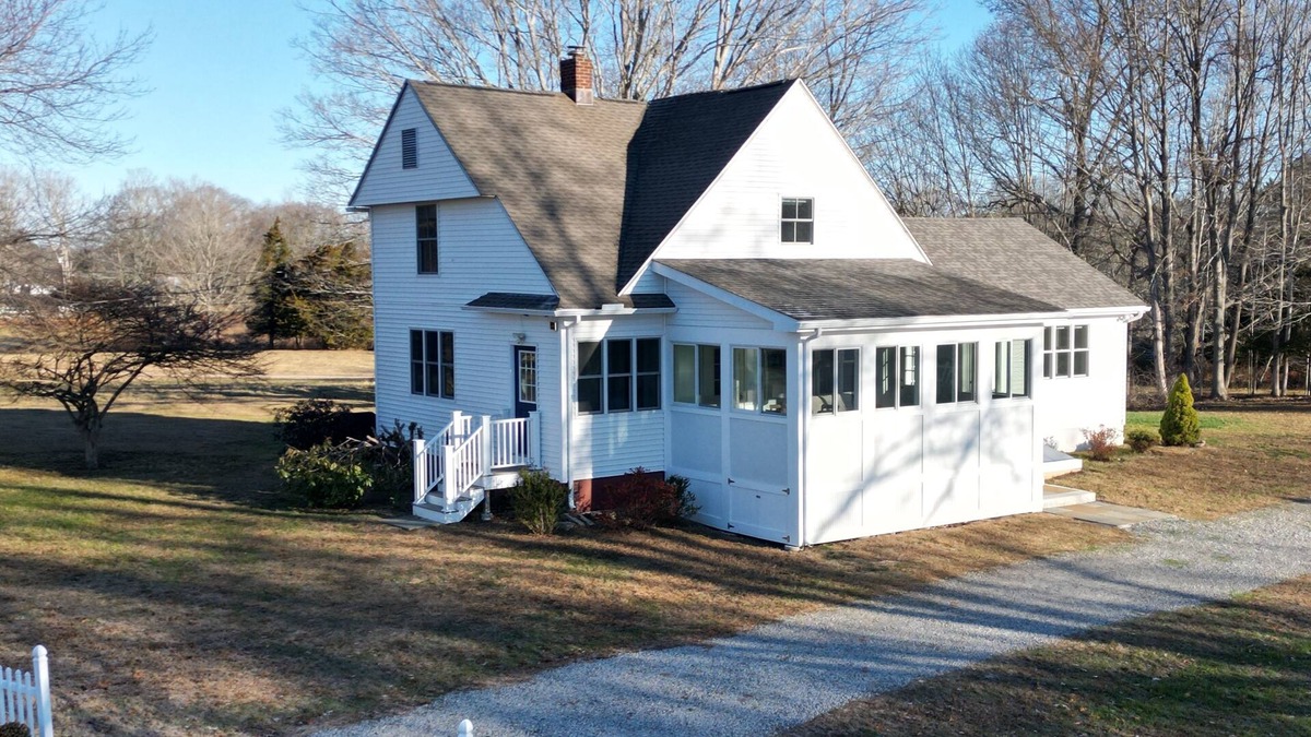 Old Lyme House | Spacious Waterfront 4-bedroom Newly Renovated Private Home in Charming Old Lyme