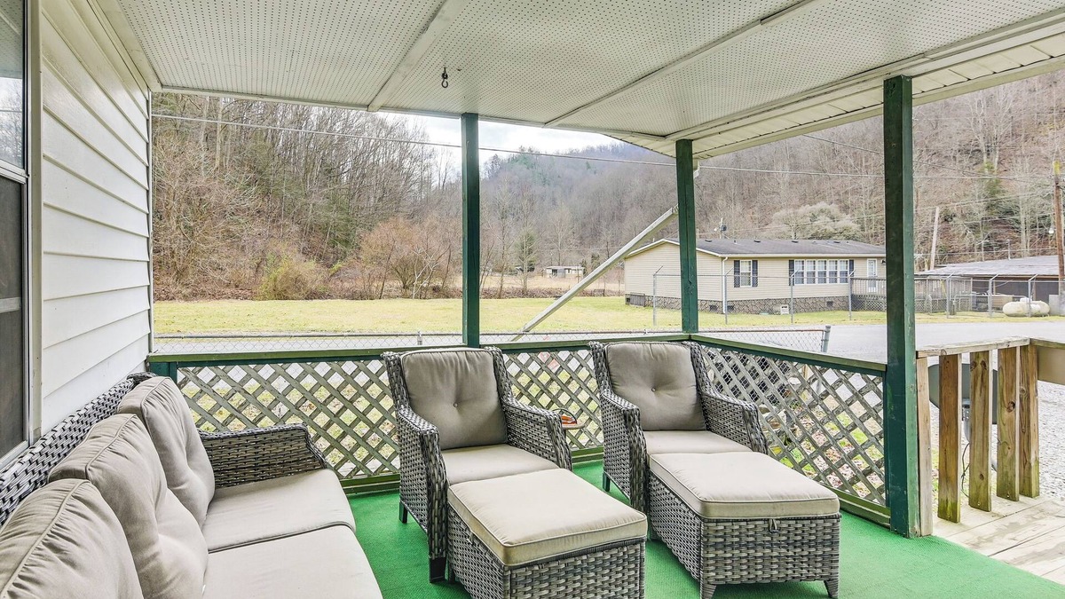 Northfork House | Spacious West Virginia Home: Ride to ATV Trails!