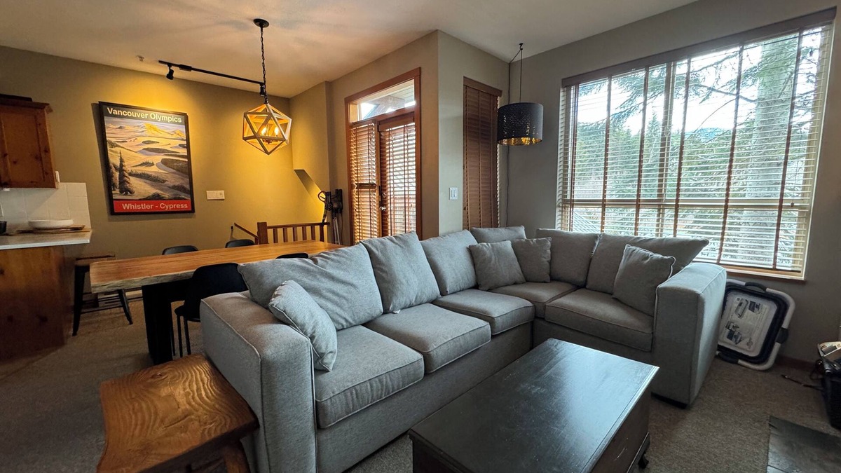 Village North House | Spacious Whistler Townhome – Walk to Lifts!