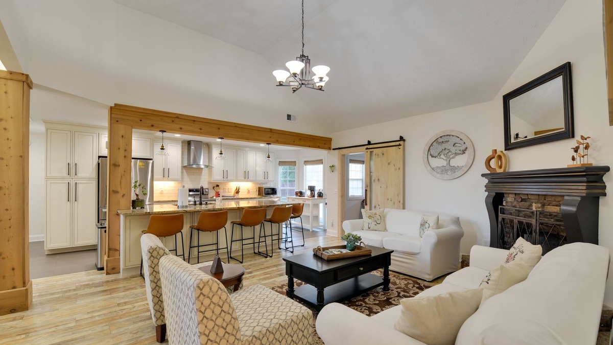 Winder House | Spacious Winder Getaway w/Hot Tub + Game Room!