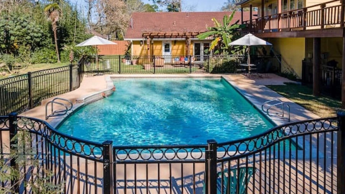 Baytown House | Spanish Retreat