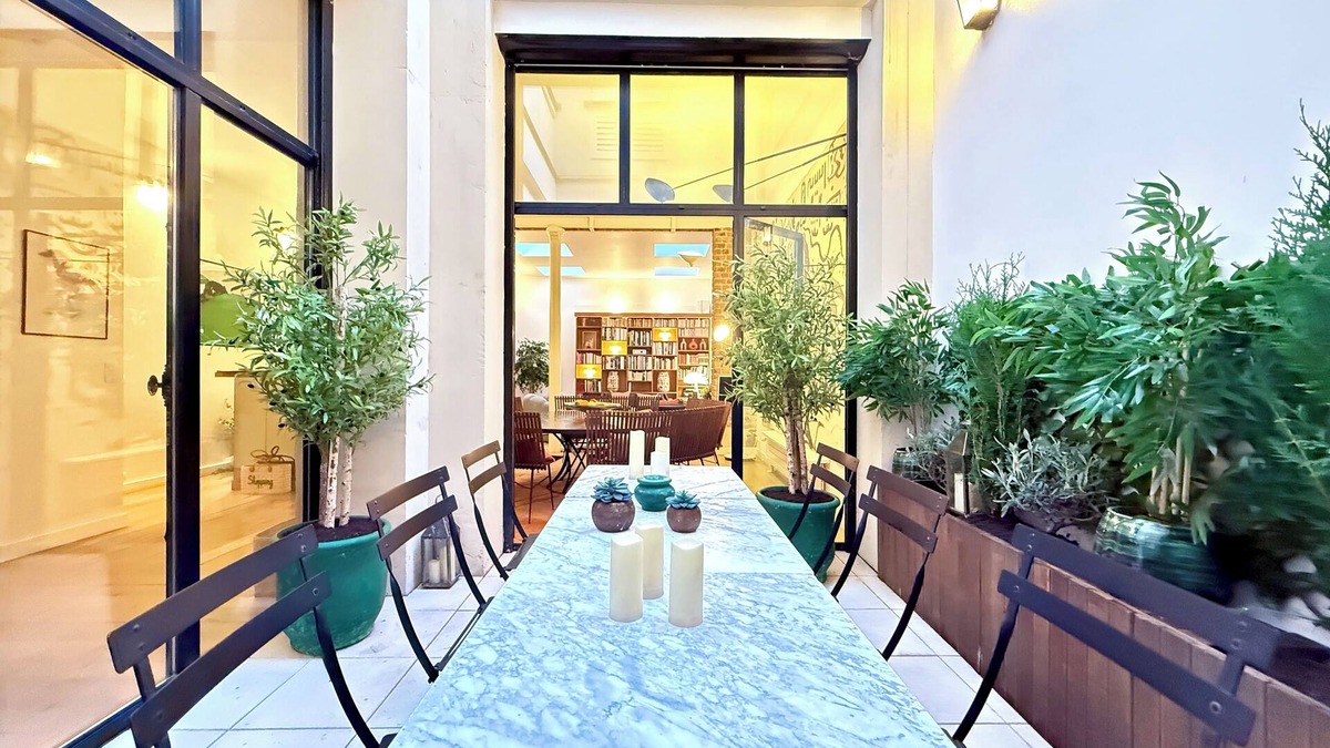 Saint-Merri Apartment | Sparissimo, 6 bedrooms/4 bathrooms, 14 people, 220 m²