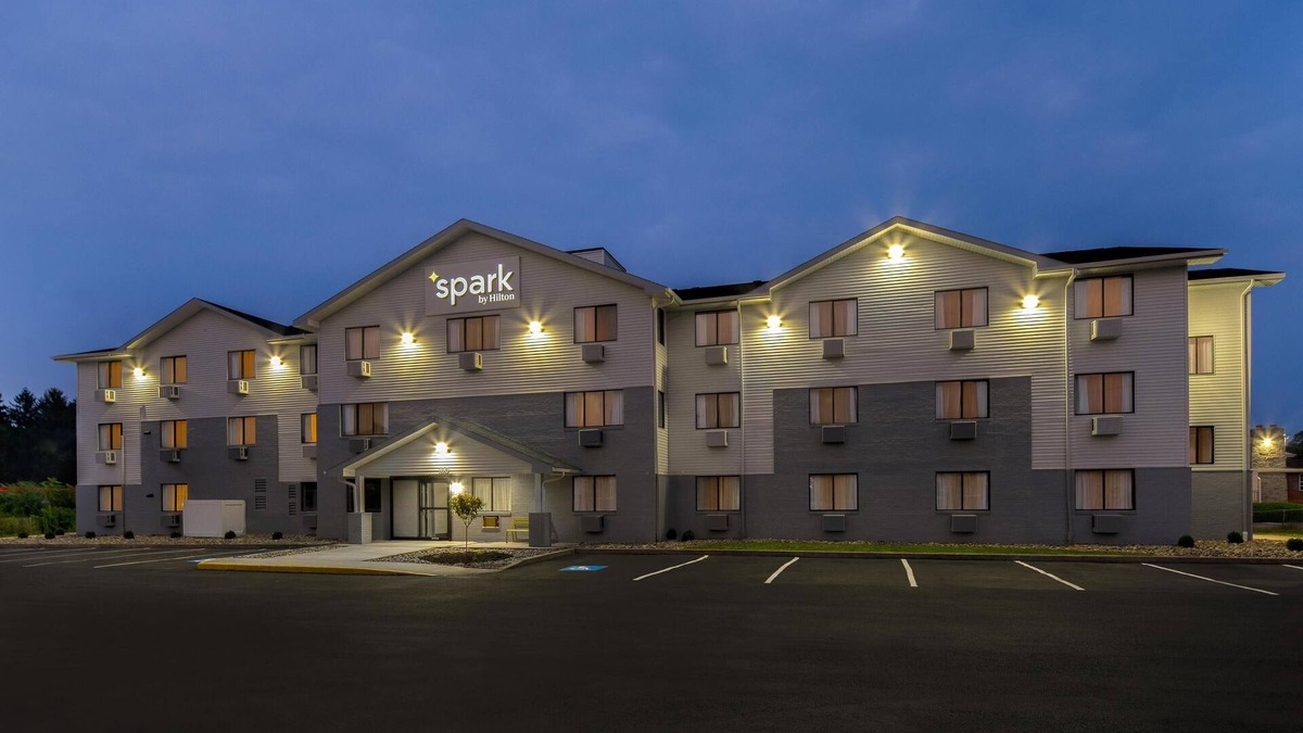 Carlisle Hotel | Spark By Hilton Carlisle South