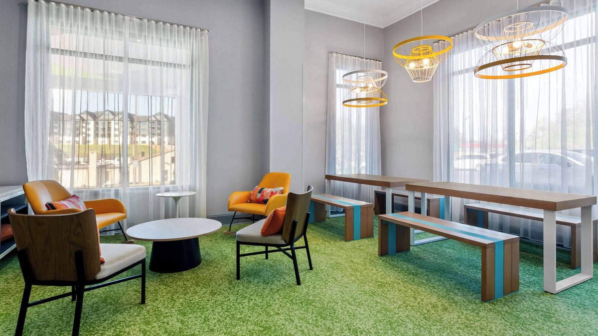 Daleville Hotel | Spark by Hilton Daleville Roanoke North