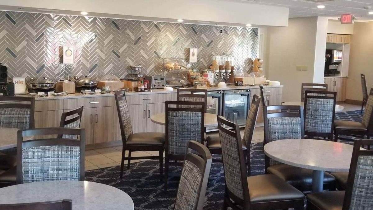 Rohrerstown Hotel | Spark by Hilton Lancaster